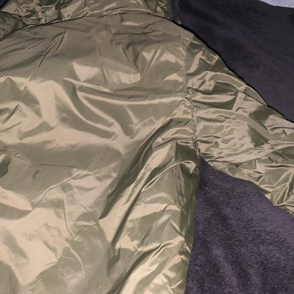 Boys reversible jacket from Old Navy. - Picture 7 of 9